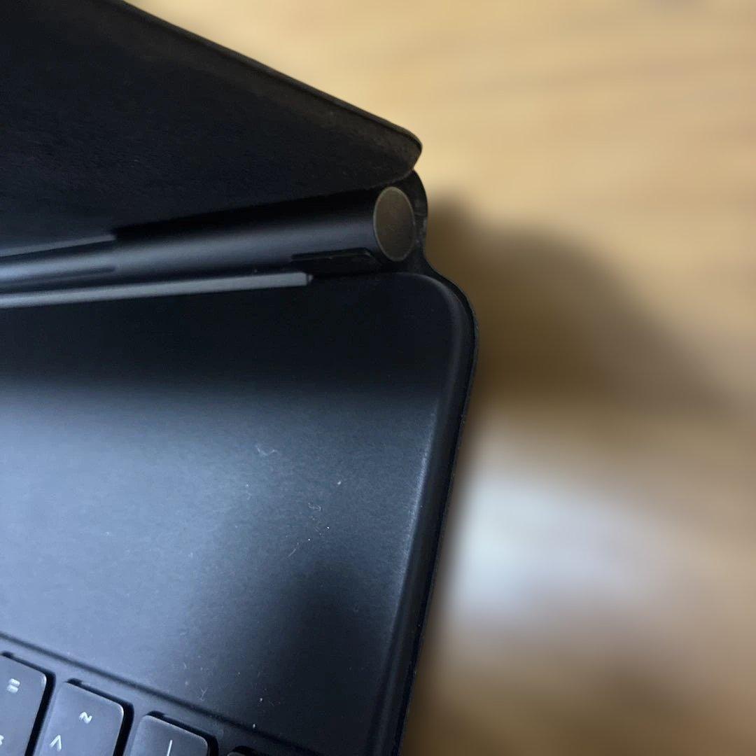 12.9インチiPad Pro マジックキーボード A1998