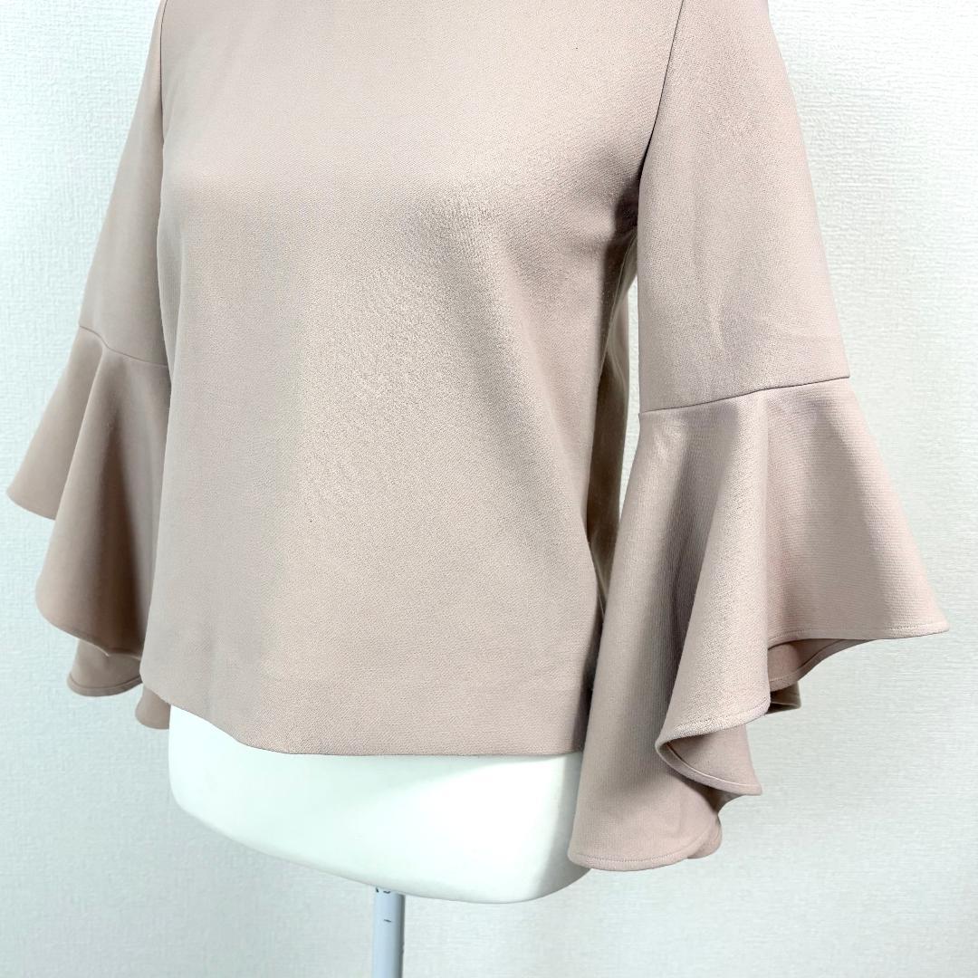 【美品】 YOKOCHAN 長袖ブラウスフレア袖 36 ベージュ 無地