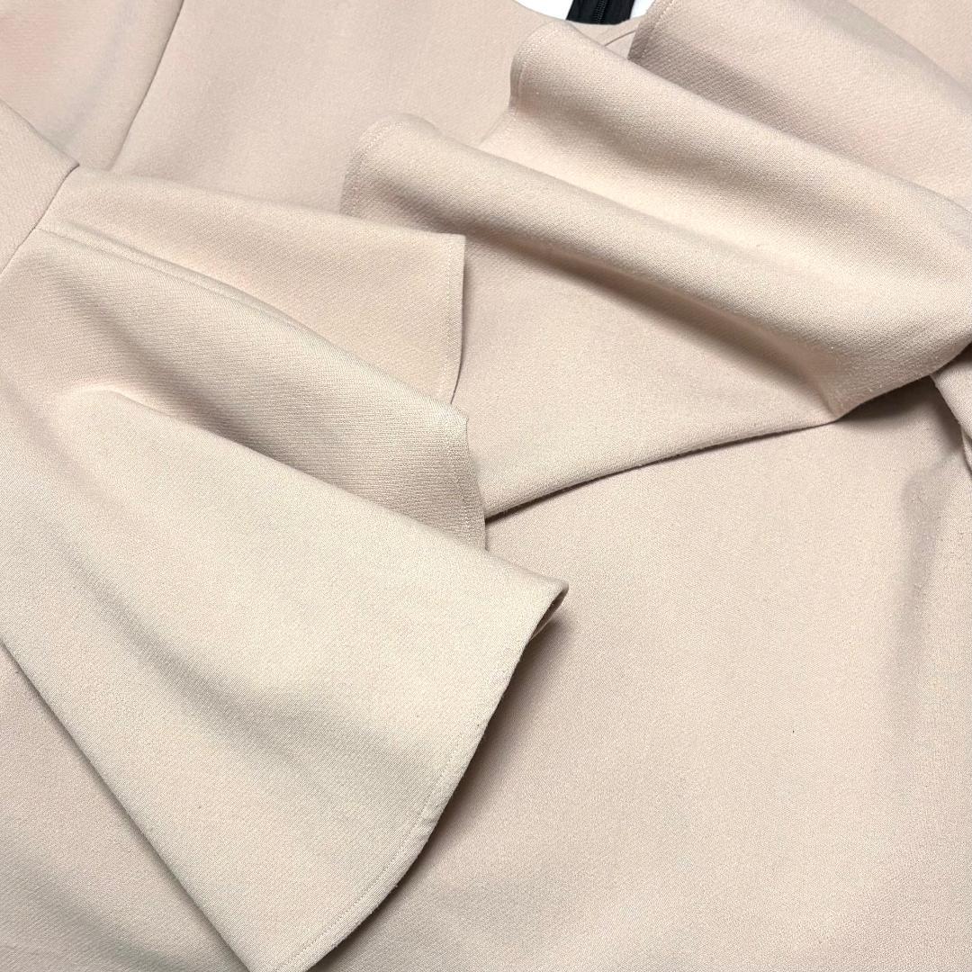 【美品】 YOKOCHAN 長袖ブラウスフレア袖 36 ベージュ 無地