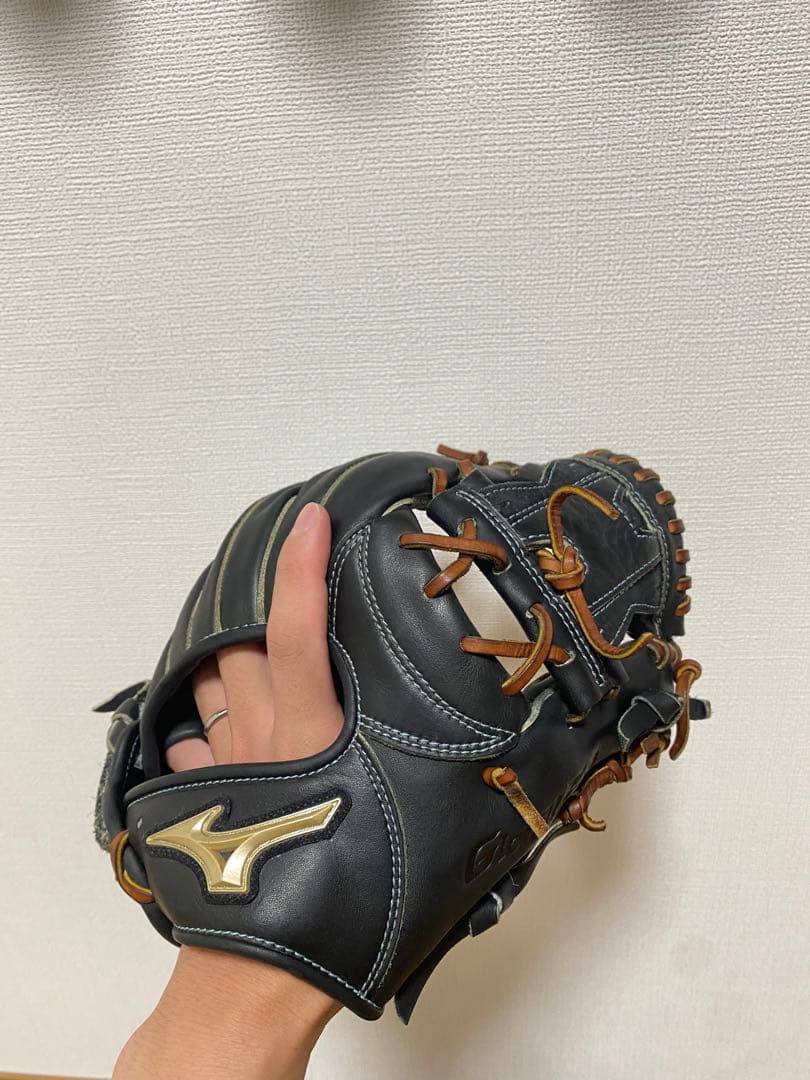 Mizuno Global Elite 軟式グローブ ボール付き