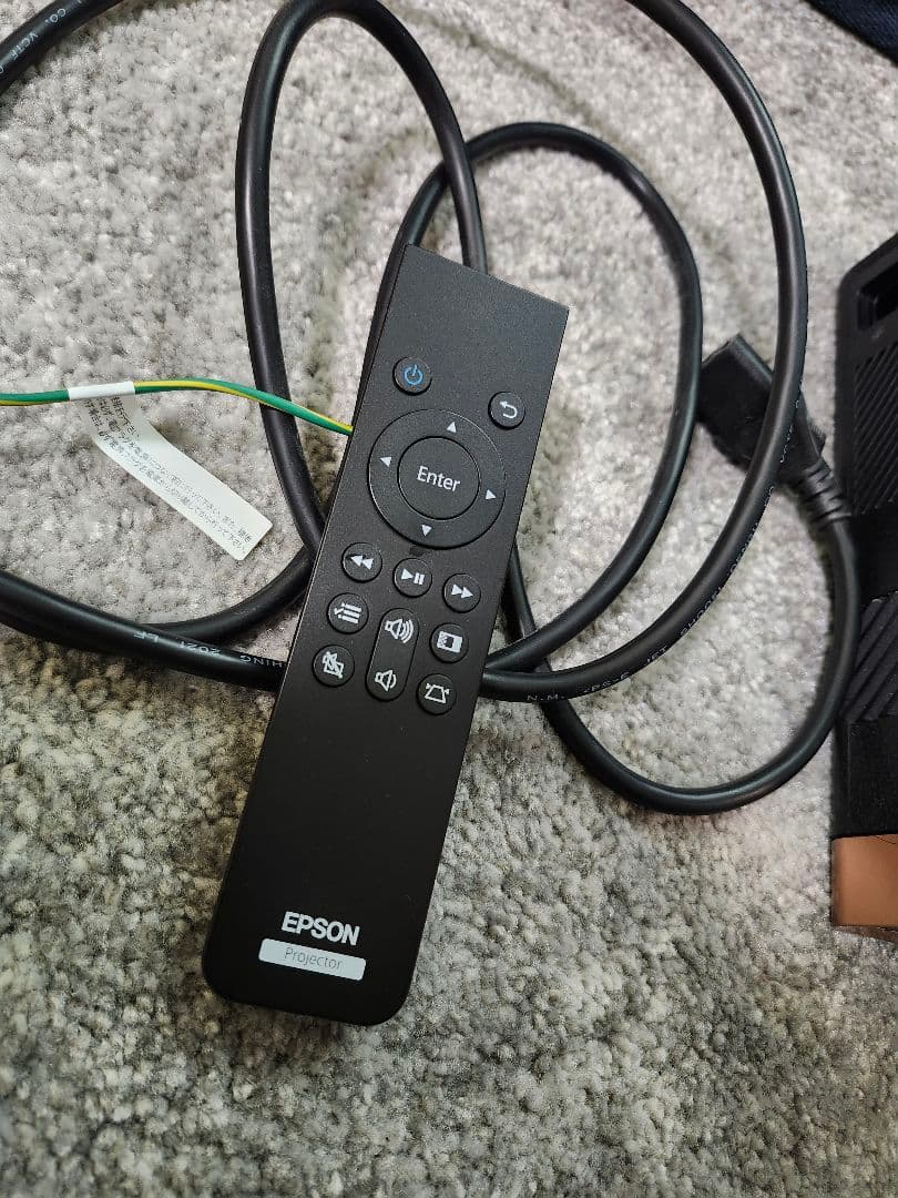 EPSON Dreamio ドリーミオプロジェクター EF100Bホームシアター