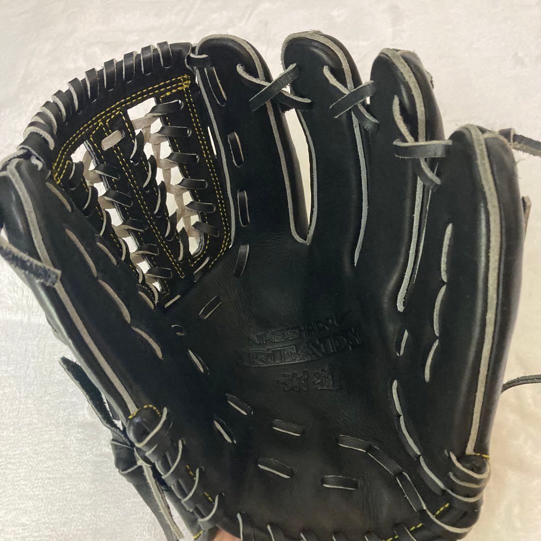 【美品】NIKEナイキ軟式内野用グラブSHADO　謝道