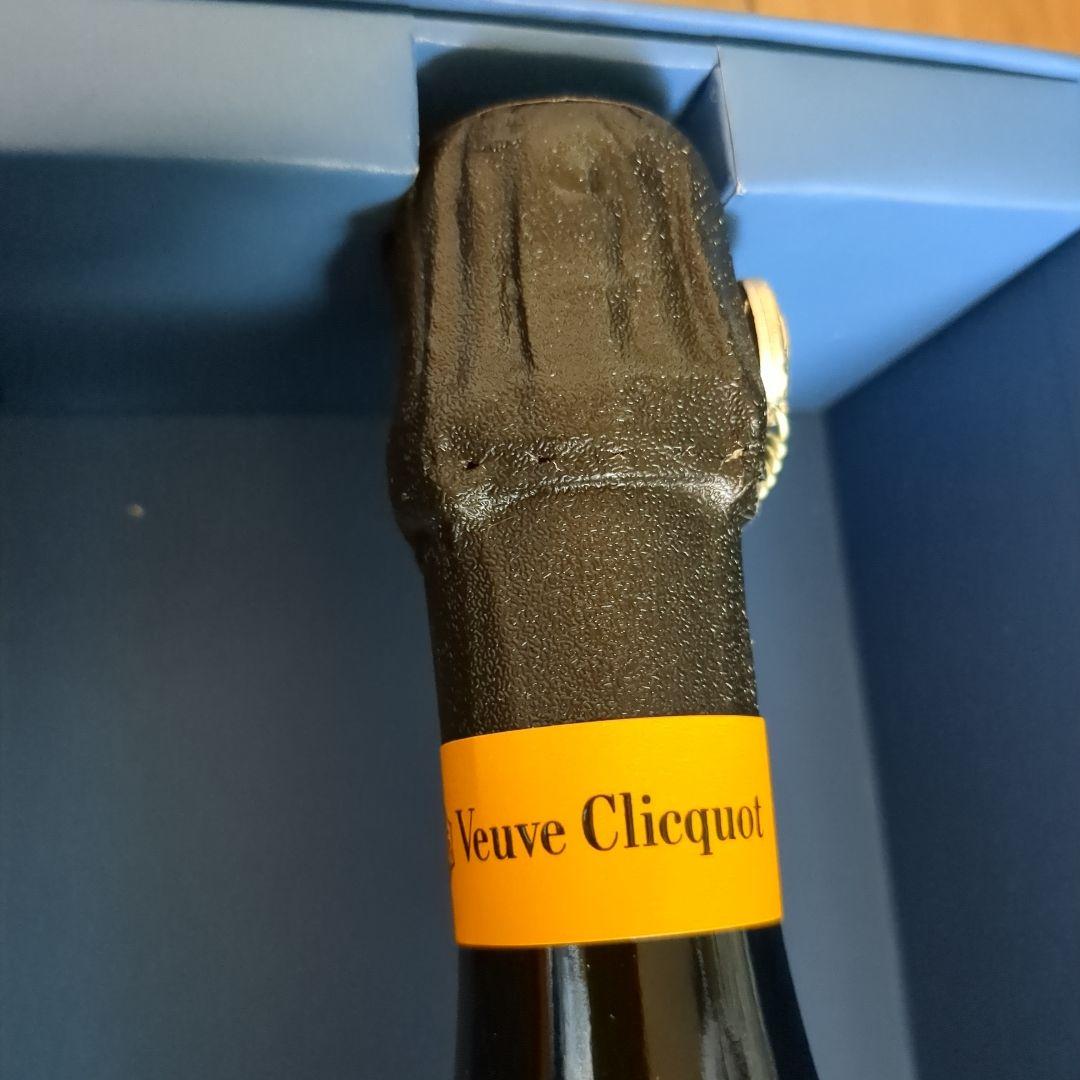 オーデマピゲ　シャンパン　ノベルティ　ヴーヴ・クリコ