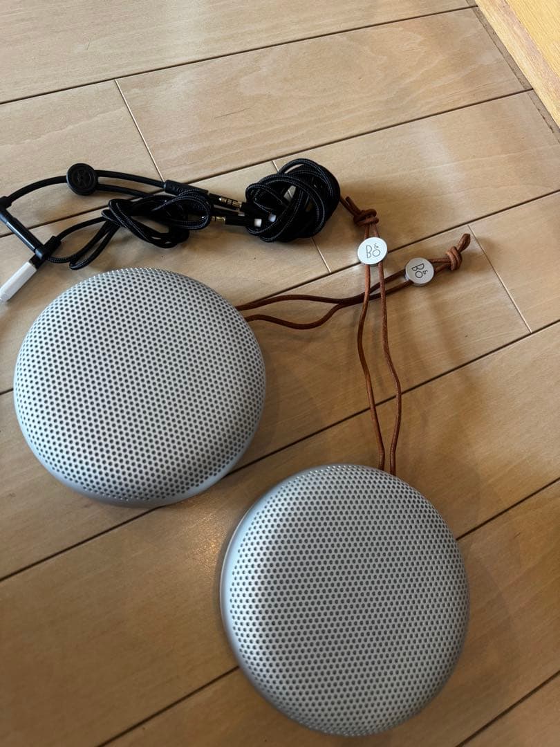 B&O バングアンドオルフセン　Beoplay A1 2個セットケーブル付き