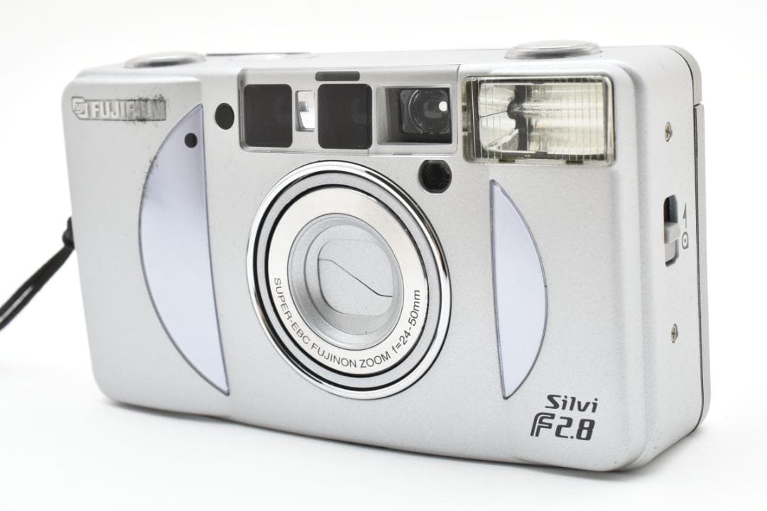 美品 FUJIFILM Silvi F2.8 シルバー コンパクトフィルムカメラ