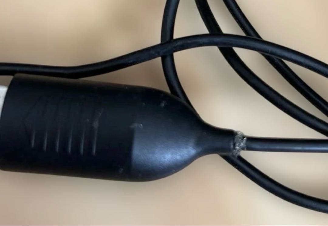 エアドックミニブラック　　 持ち運べる 超小型軽量車内ハウスダスト 花粉症対策