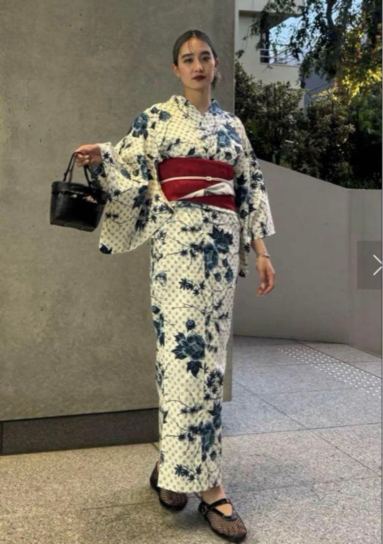 KEITAMARUYAMA × Ameri IVORYFLOWER YUKATA