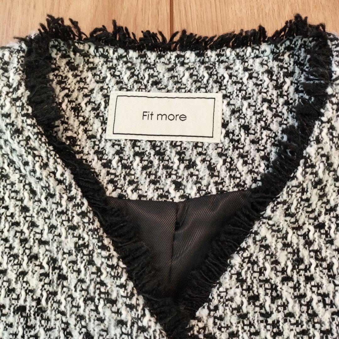 Fit more MIKIコラボ！パールボタンツイードペプラムジレ