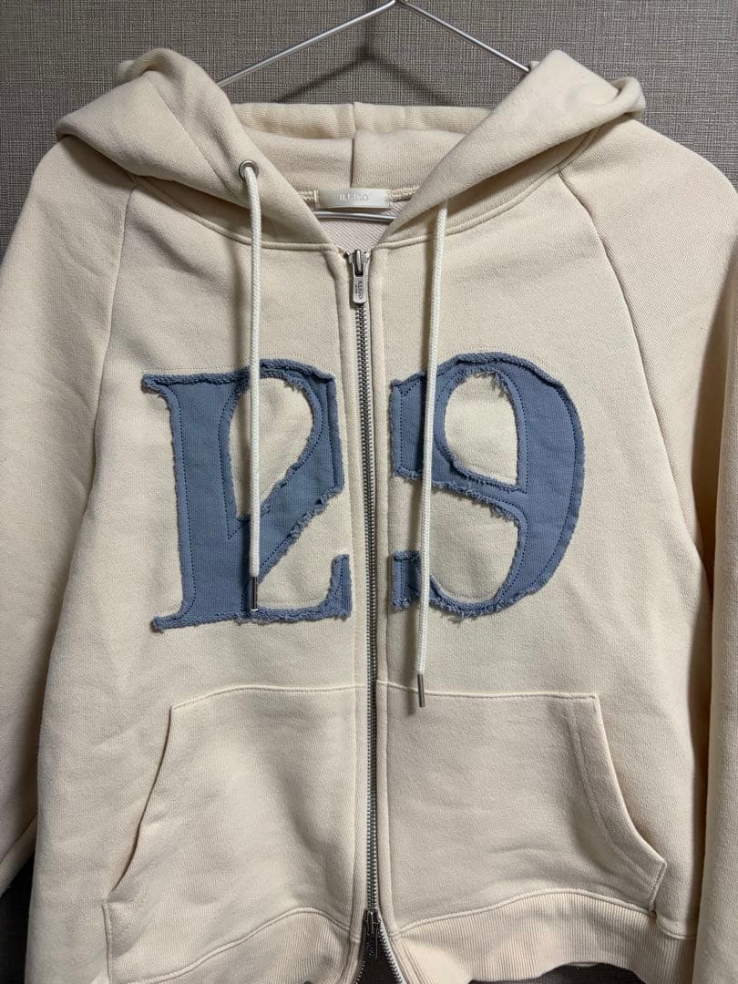 ILLIGO パーカー Sサイズ