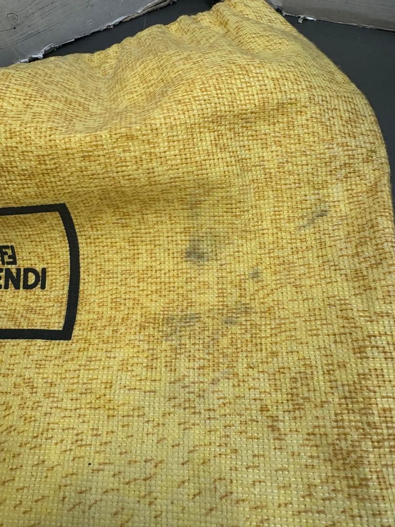 FENDI マンマバケットバッグ　グリーン