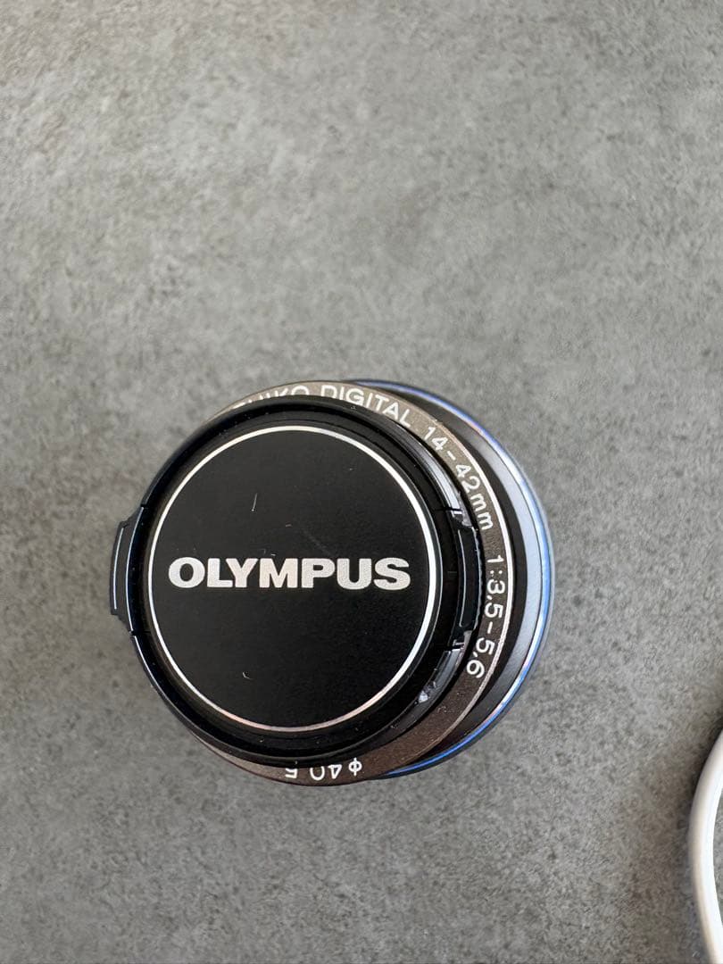 OLYMPUS OM-D E-M10 Mark IIIミラーレス一眼カメラ