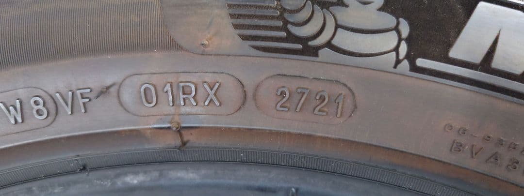 K*n様 送料込み　225/50R18　サマータイヤ2本セット