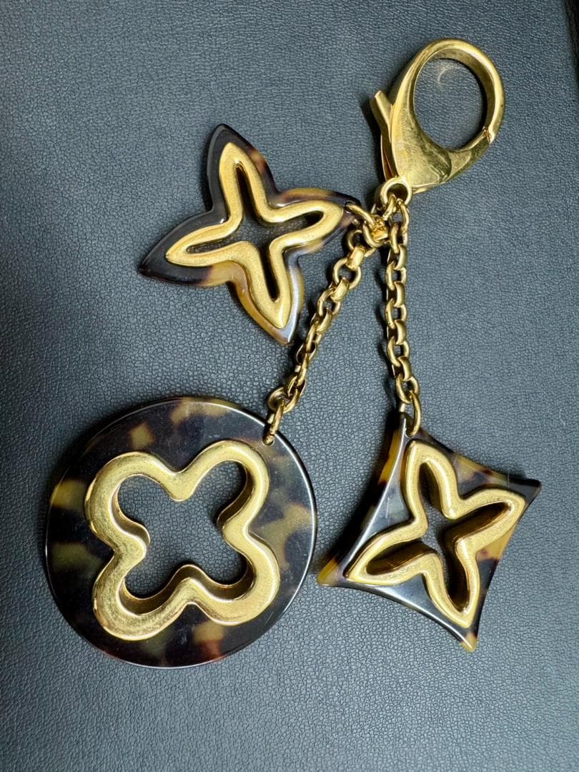 【美品】Louis Vuitton べっ甲 モノグラム フラワーチャーム