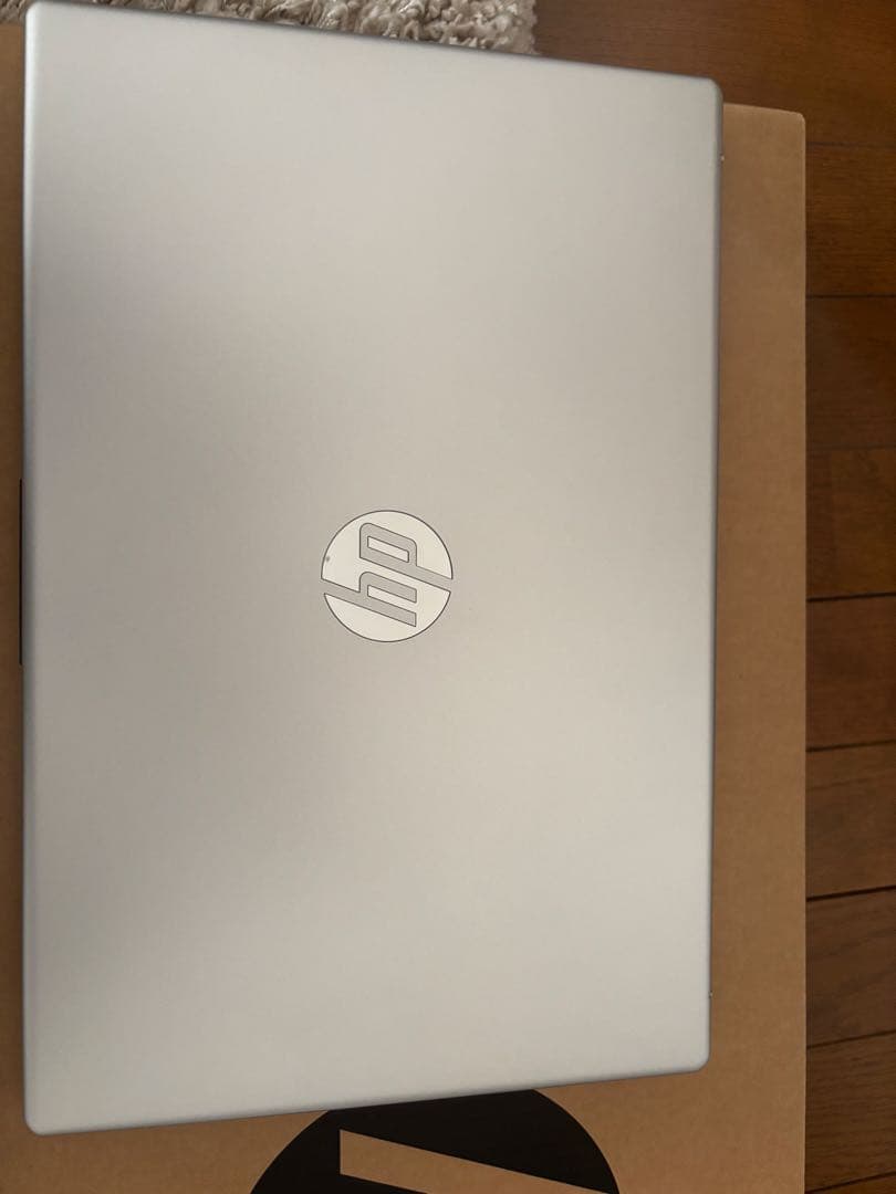 【新品・未使用】ノートパソコンHP15.6インチ★説明書、プラグ付/開封そのまま