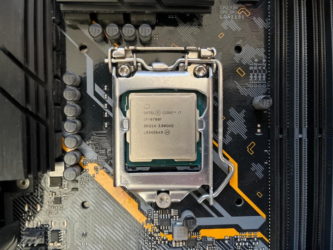 CPU Core i7-9700F+ASUS TUF Z390-PLUS GAMING