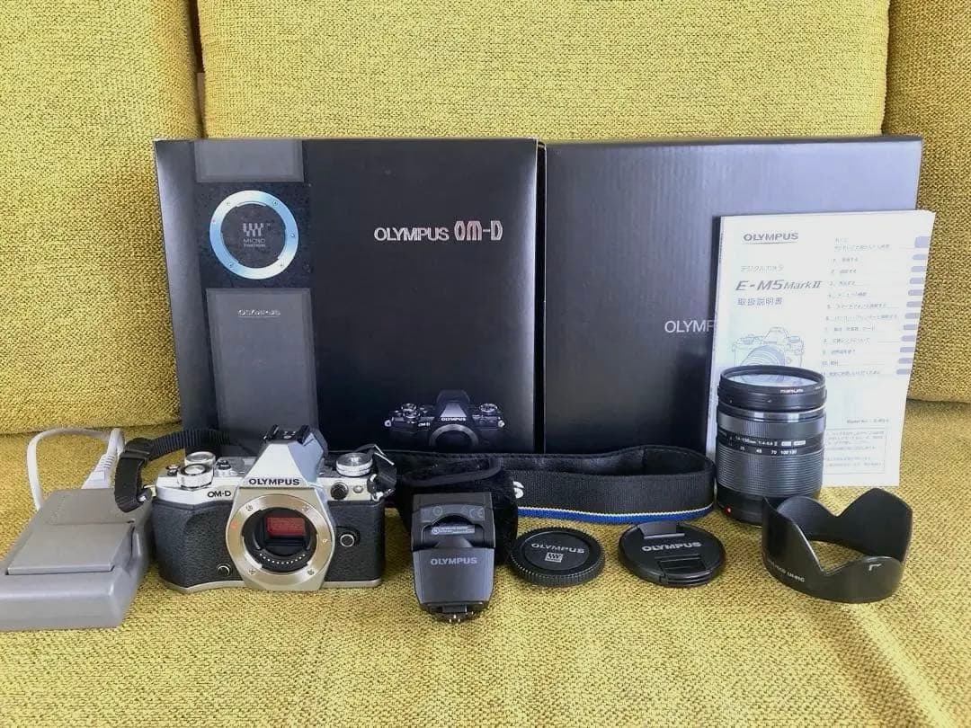 OLYMPUS OM-D E-M5 Mark II レンズキット