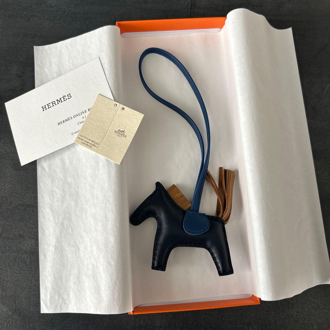 【新品】HERMES エルメス　ロデオチャームブルーニュイ