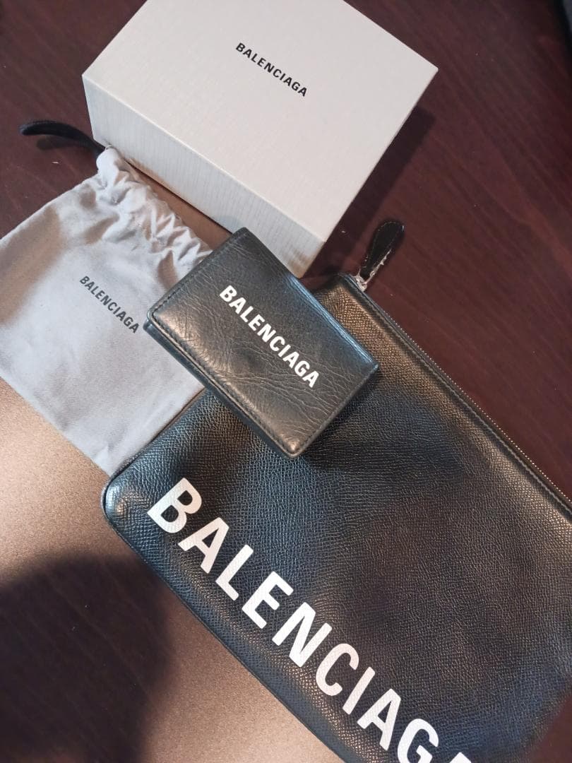 BALENCIAGAクラッチバック、3つ折り財布セット
