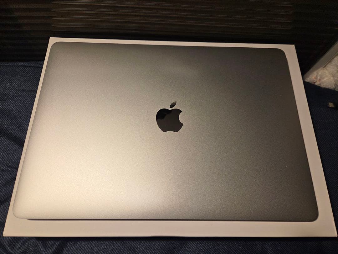 MacBook Pro 2020年　13.0インチ　16GB/1TB