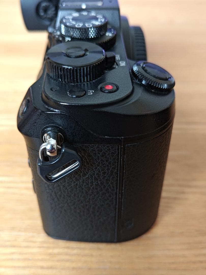 パナソニック LUMIX DMC-GX8-K カメラ本体 + 電池 + 充電器他