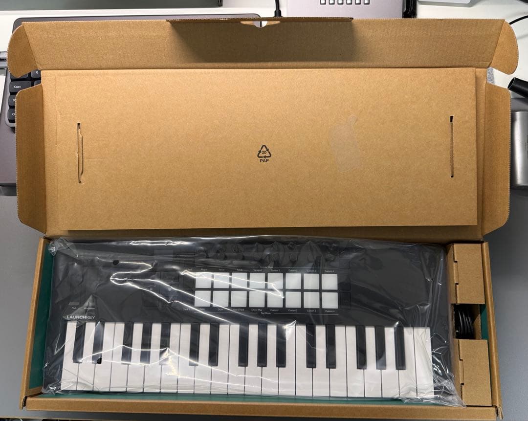DTM・DAW novation LAUNCHKEY MINI 37 Mk4