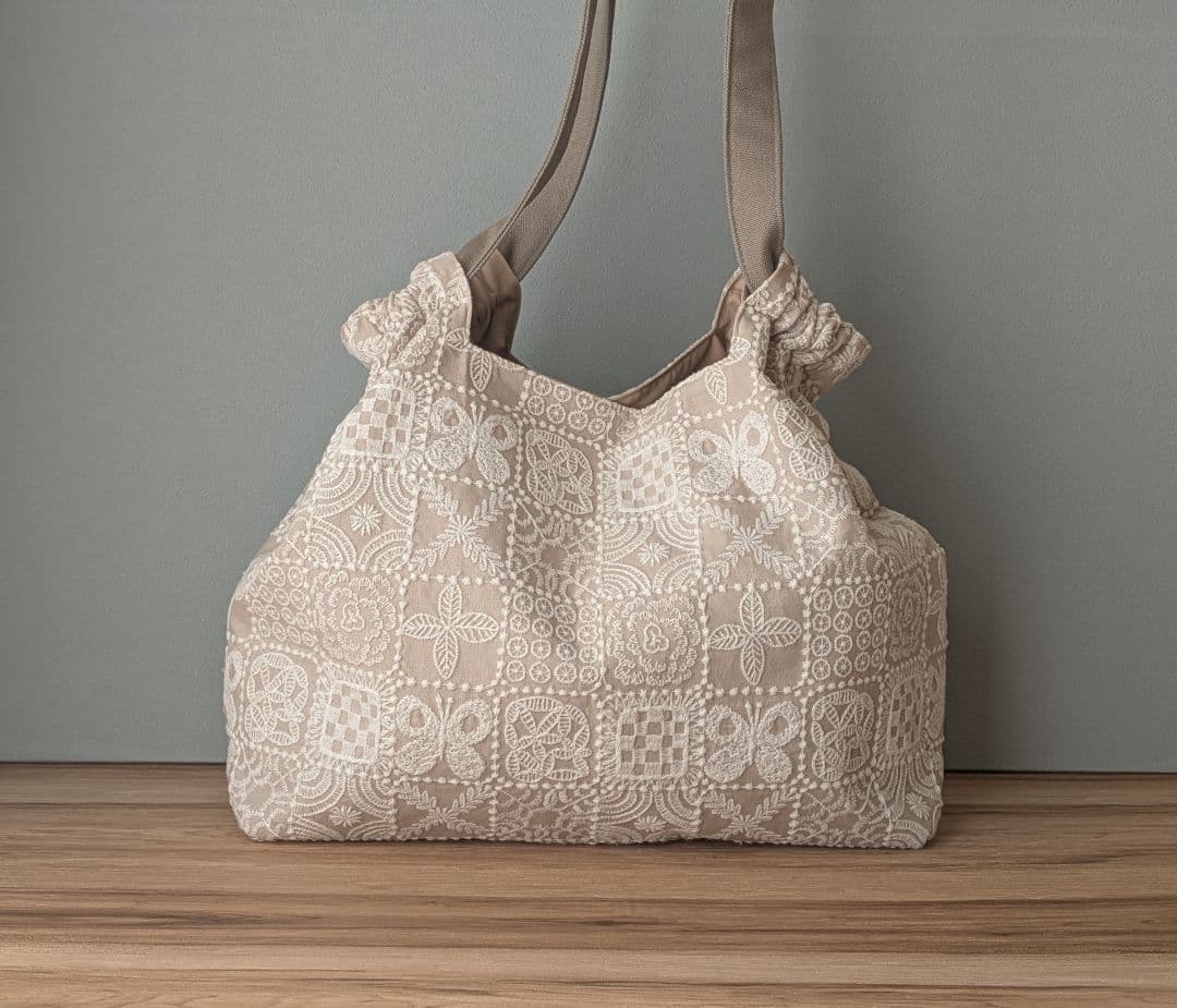 【アップル17様オーダー】ミナペルホネンハンドメイドシャーリングバッグ（特大）