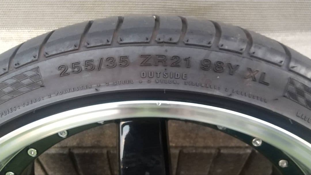 ロクサニー　グラスターファイブ21インチタイヤ付き