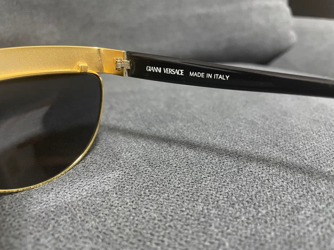 本物　ジャンニヴェルサーチ　GIANNI VERSACE サングラス