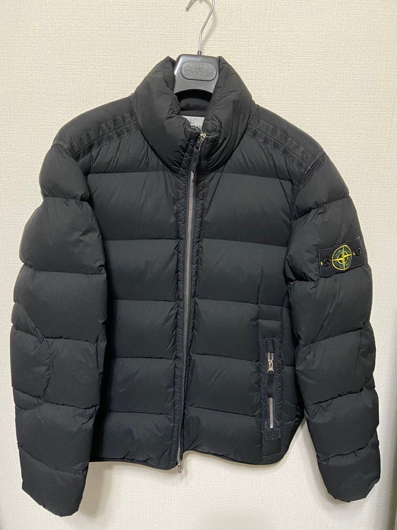 STONE  ブラックダウンジャケット