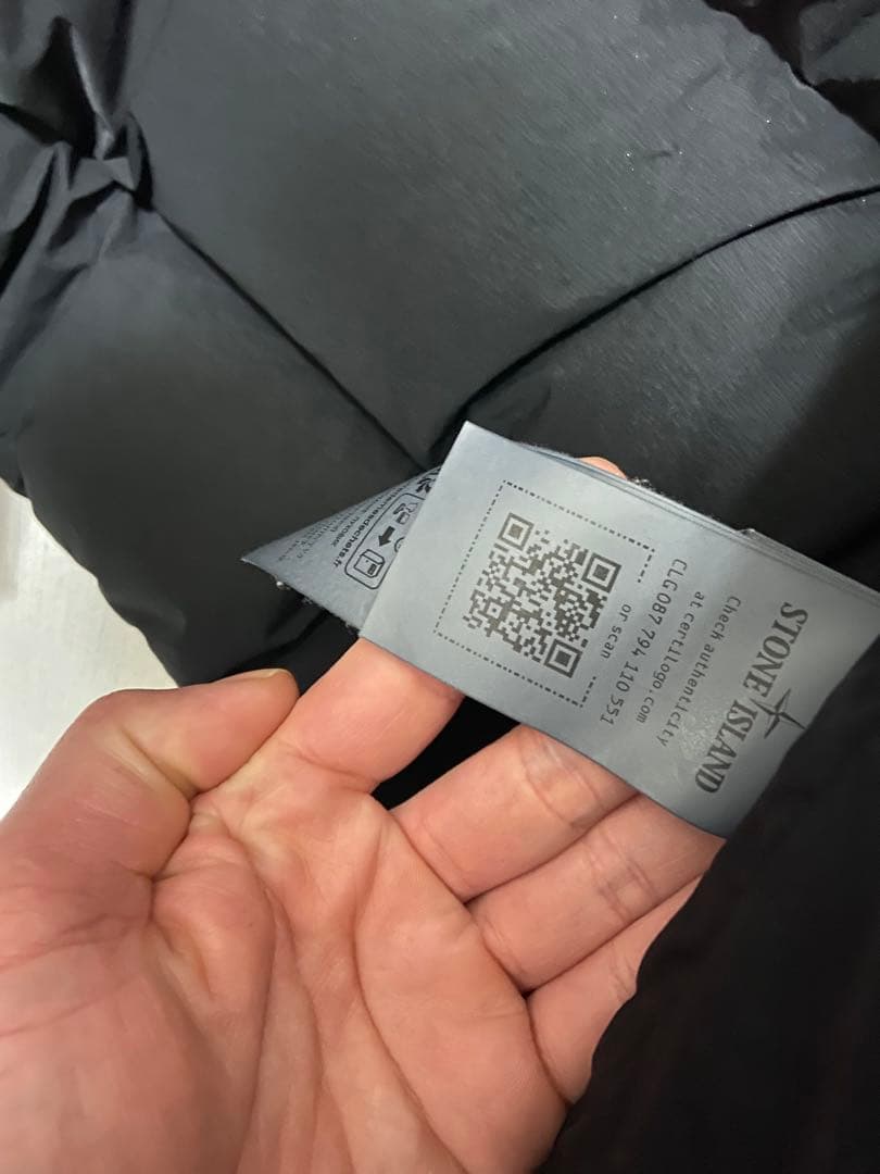 STONE  ブラックダウンジャケット