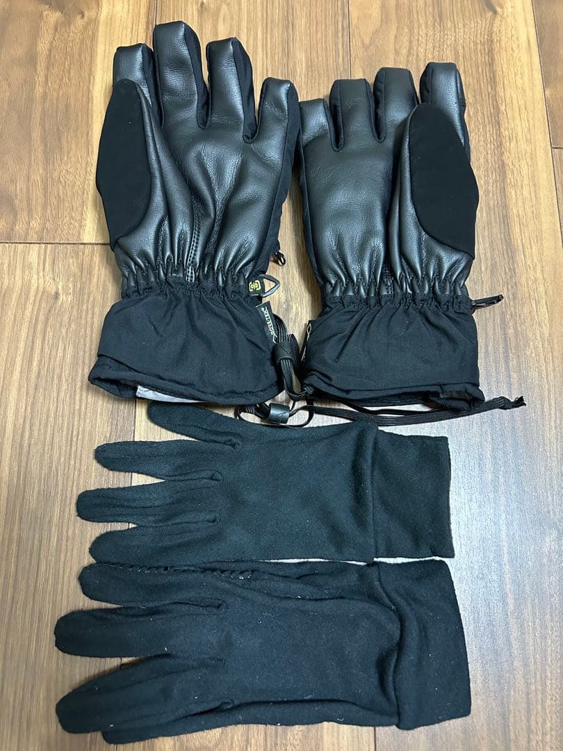 ☆BURTON☆ バートン　ウェア上下　ニット帽　手袋　5点セット　レディース