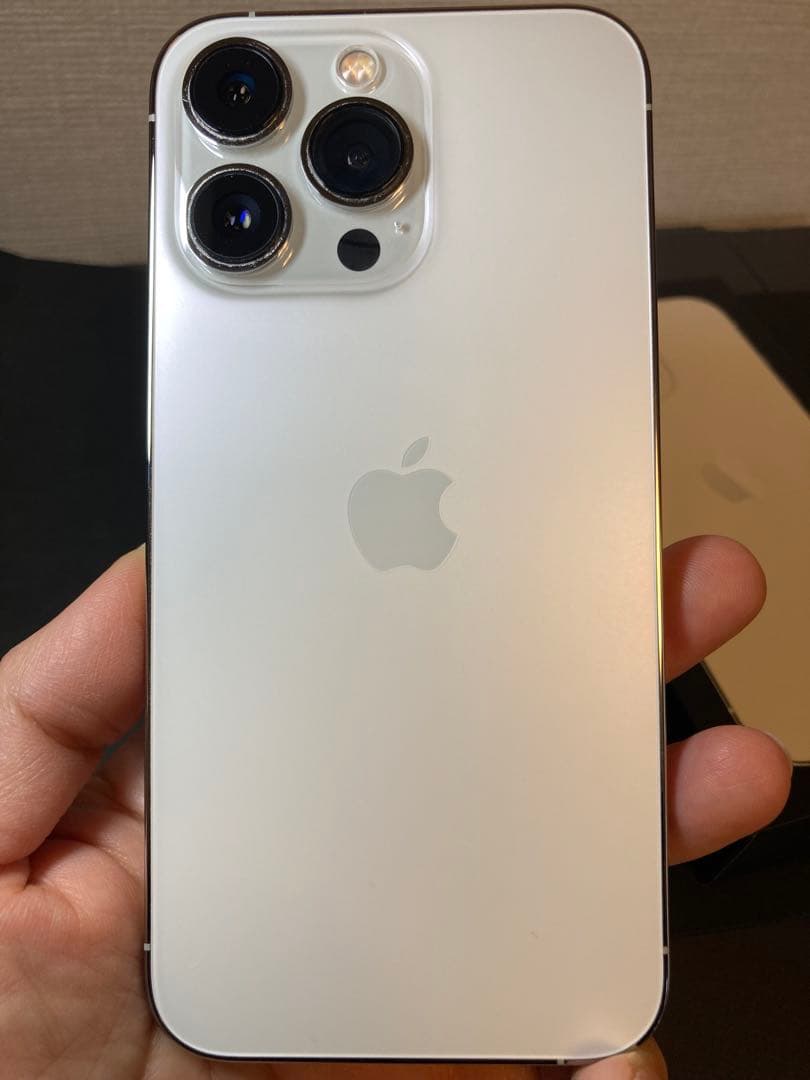 し*ま様 美品　iPhone 13 Pro 512 GB シルバー本体
