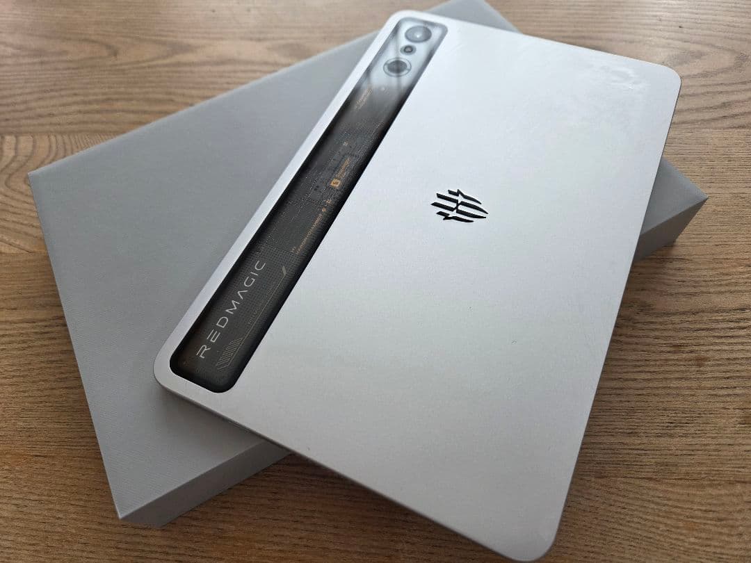 REDMAGIC Astra 【中古・使用品】シルバー 256GB