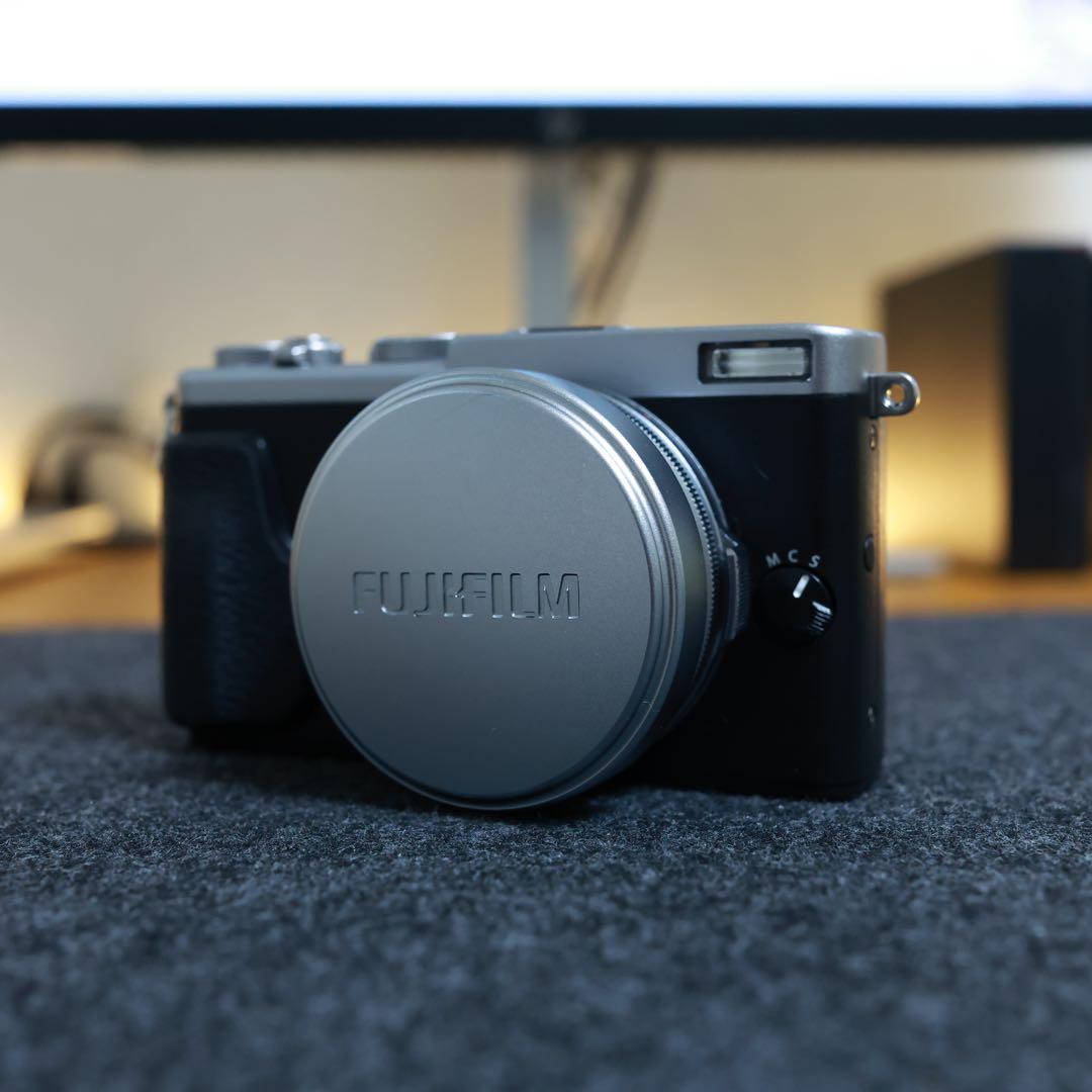 富士フィルム FUJIFILM X70 ≪付属品多数≫