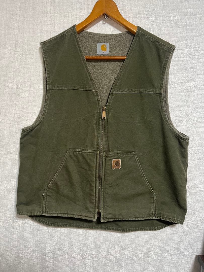 と*a様 carhartt ベスト　カーキ