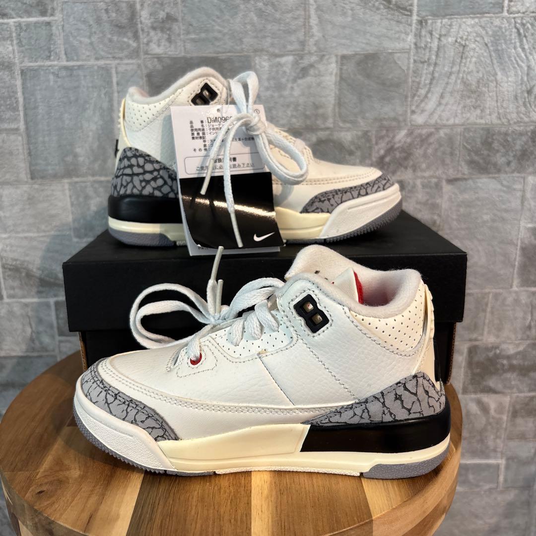 Air Jordan 3 キッズスニーカー ホワイトセメント