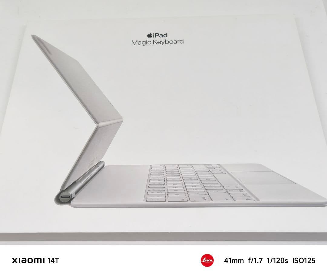 【未使用品】Apple 純正 Magic Keyboard 12.9 13インチ