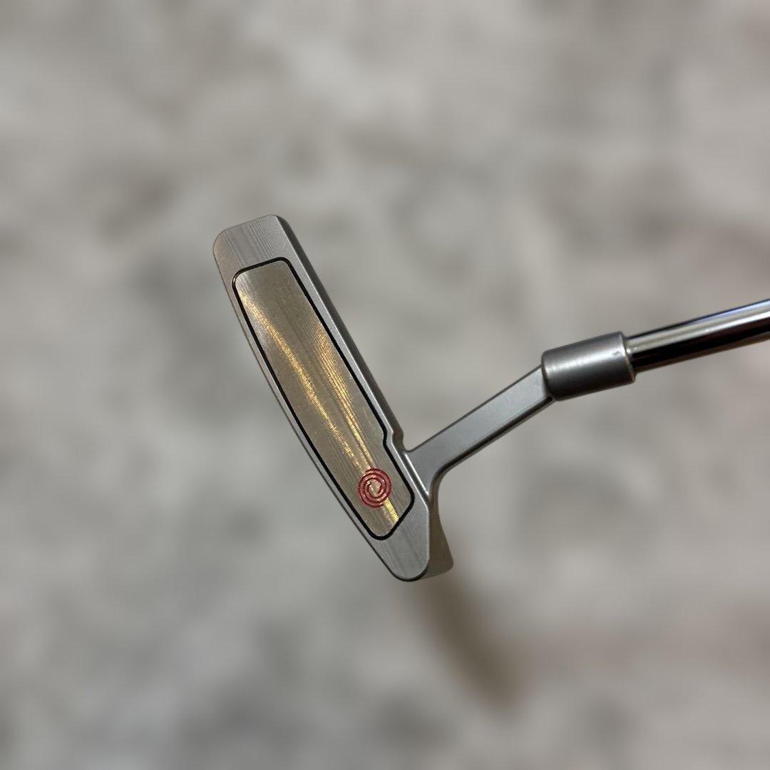 ODYSSEY ピン型パター