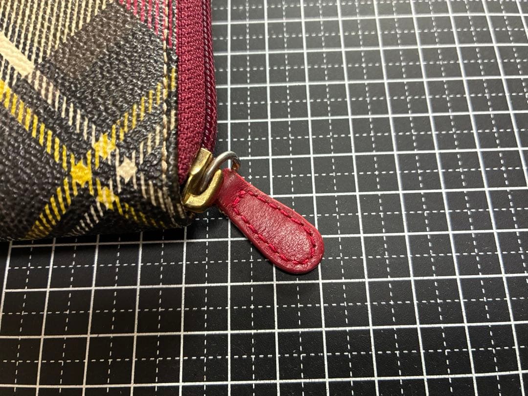 Vivienne Westwood ラウンドジッパー 長財布
