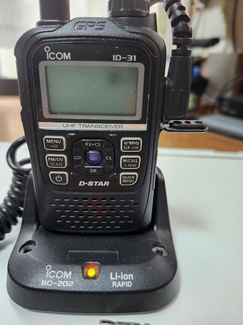 r*2様 ICOM ID-31 UHFトランシーバー GPS