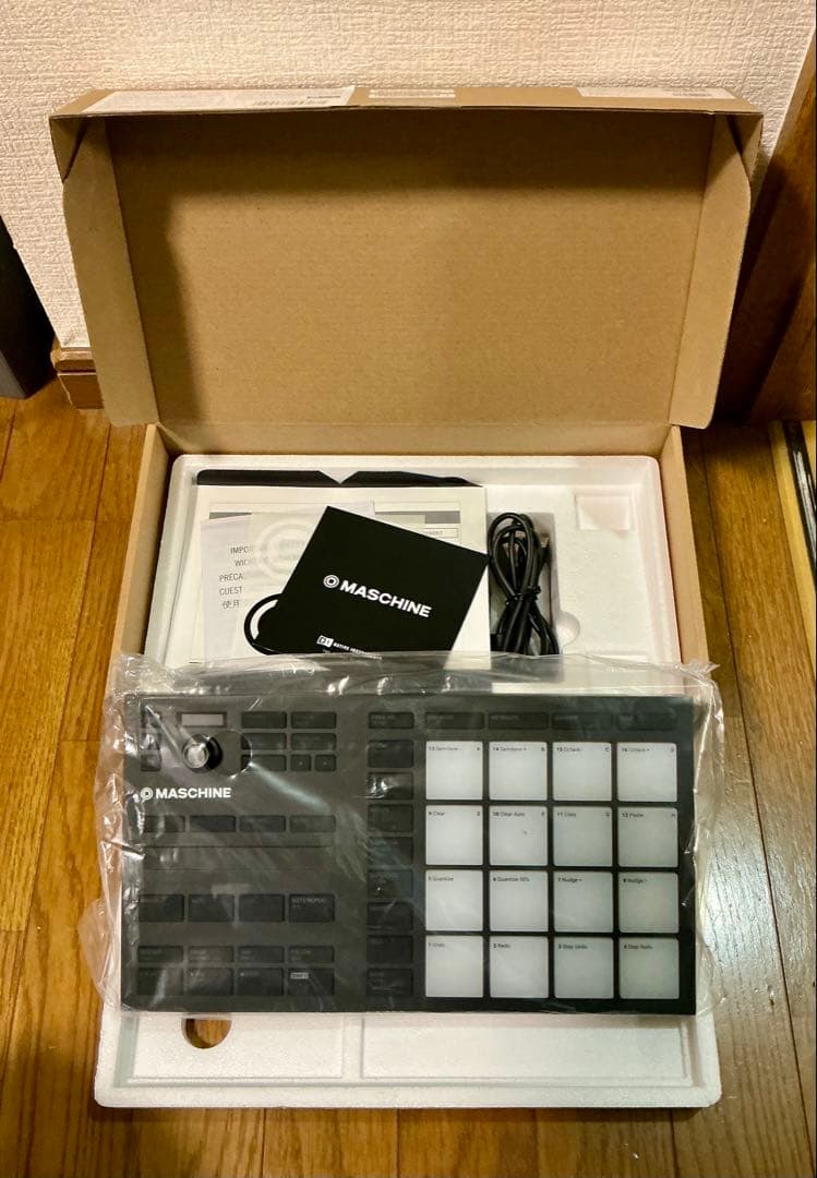 MASCHINE MIKRO MK3 ライセンス有り