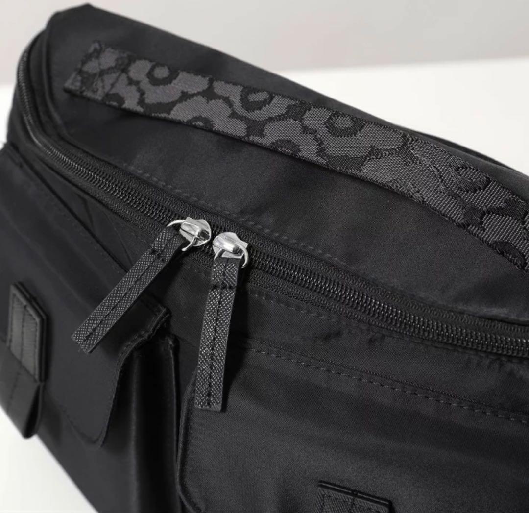 期間限定お値下中【新品】marimekko マリメッコ ボディバッグ