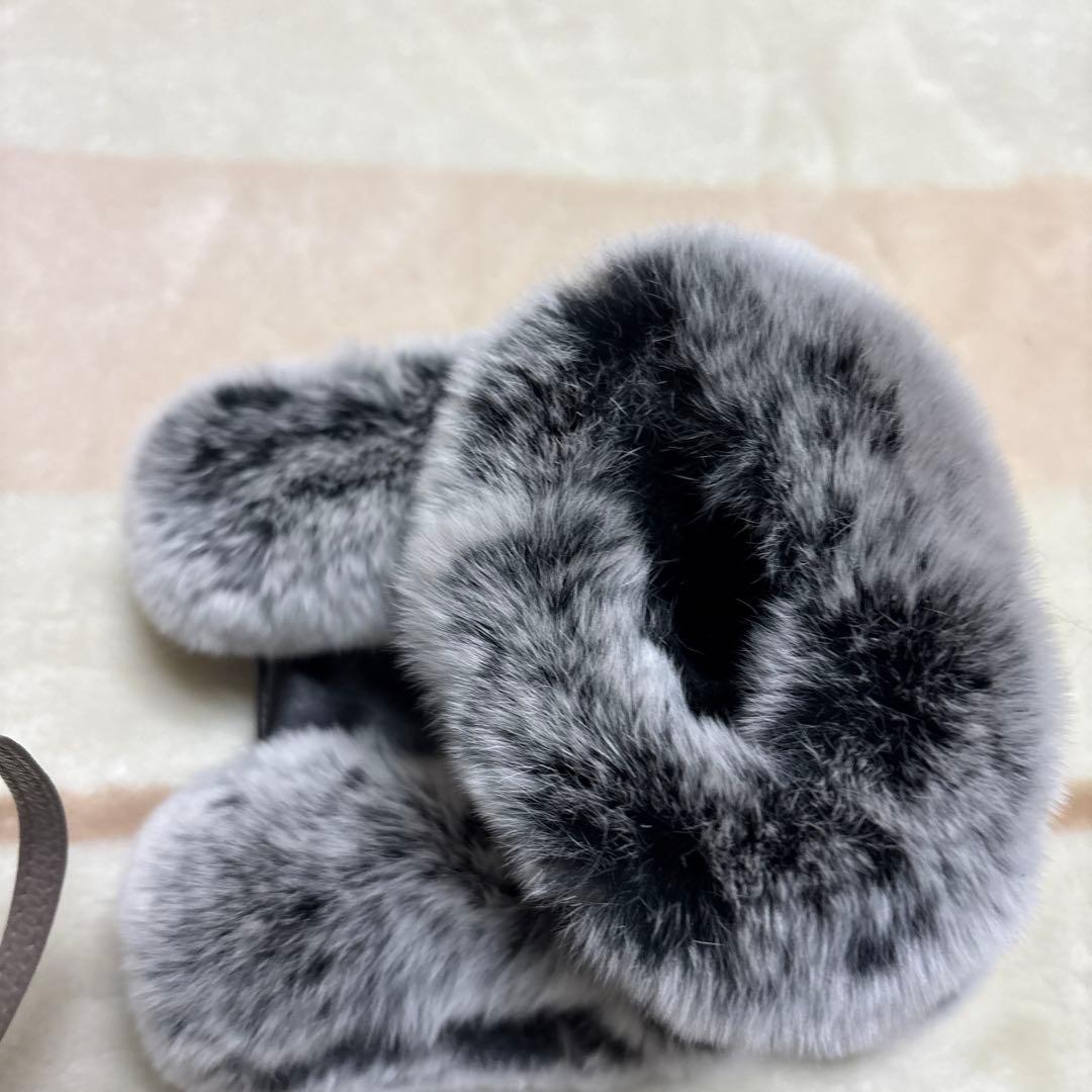 レザー ファー付きアームカバー ブラック グレー