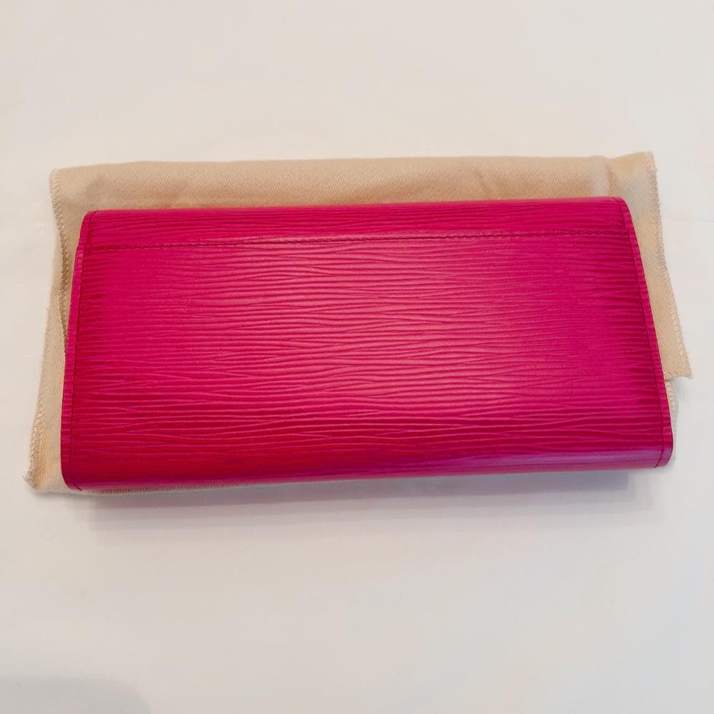 美品！LOUIS VUITTON サラ エピ フューシャピンク 長財布