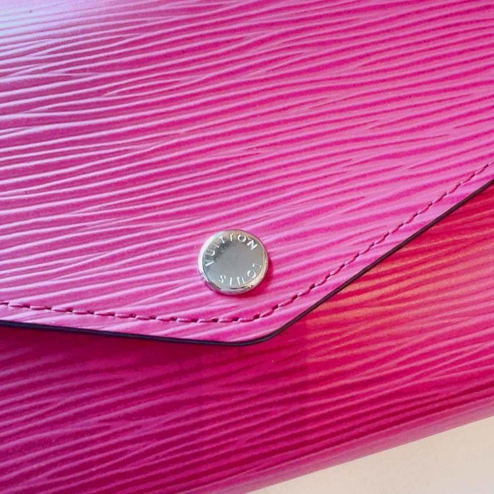 美品！LOUIS VUITTON サラ エピ フューシャピンク 長財布