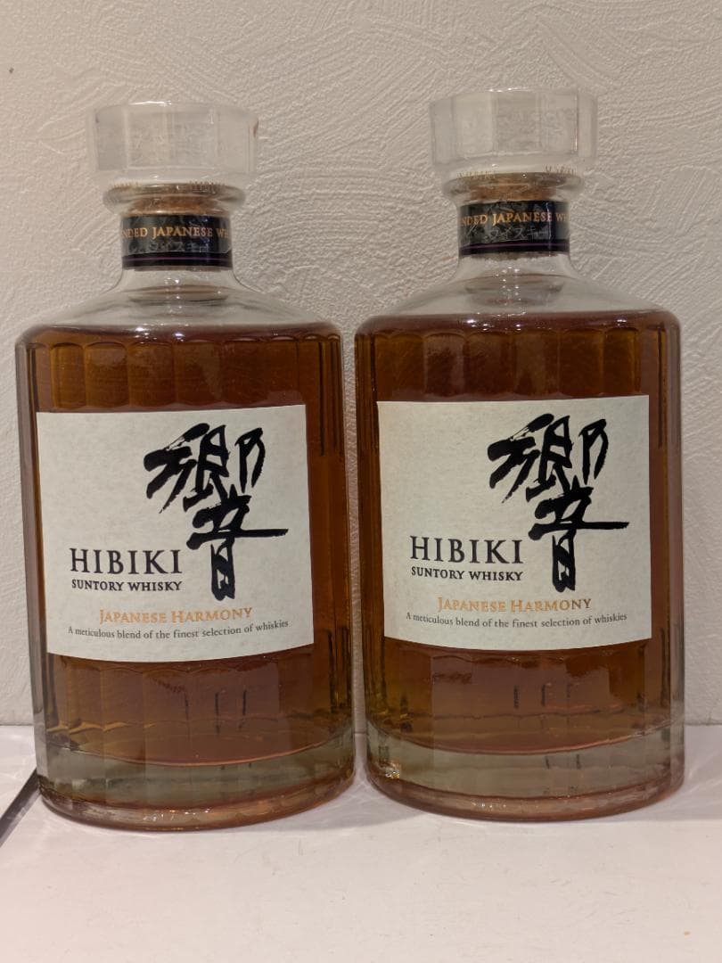 j*k様 【神奈川県限定発送】2本セット ウイスキー サントリー 響 700ml