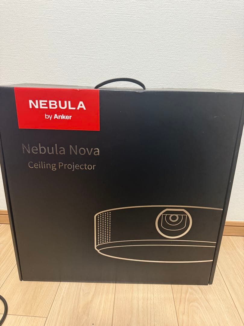Anker Nebula Nova 天井プロジェクター