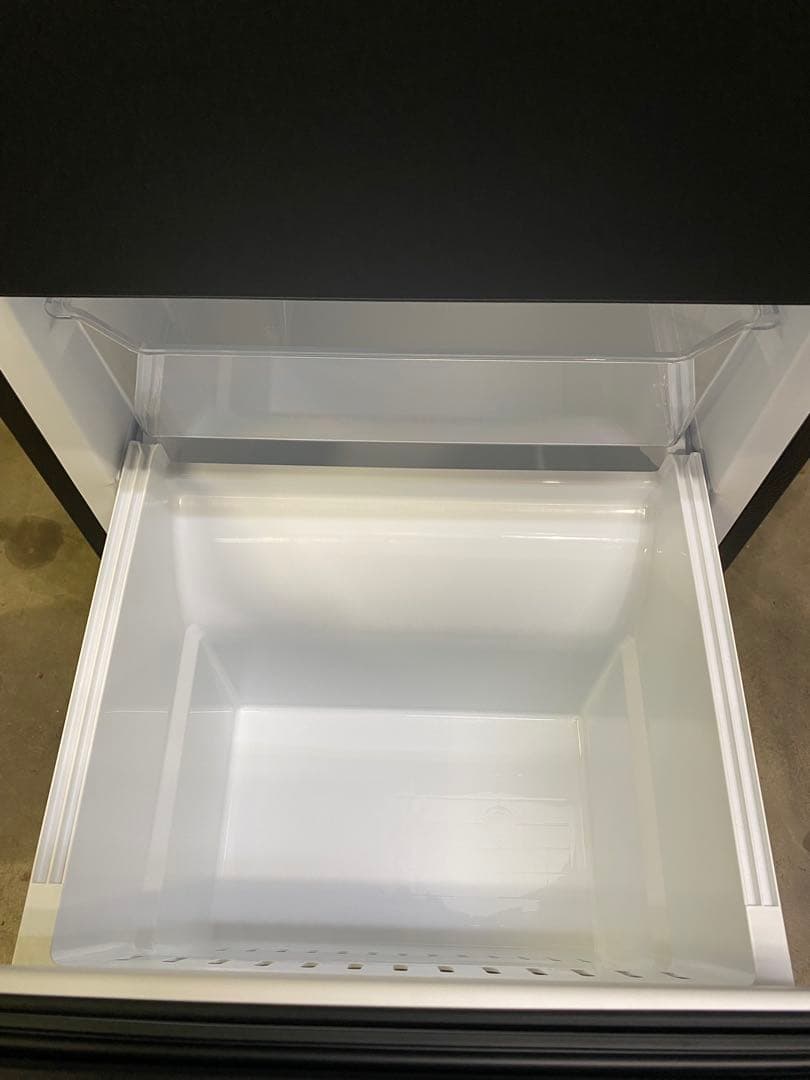 【極美品】Panasonicノンフロン冷凍冷蔵庫180L 2023年製