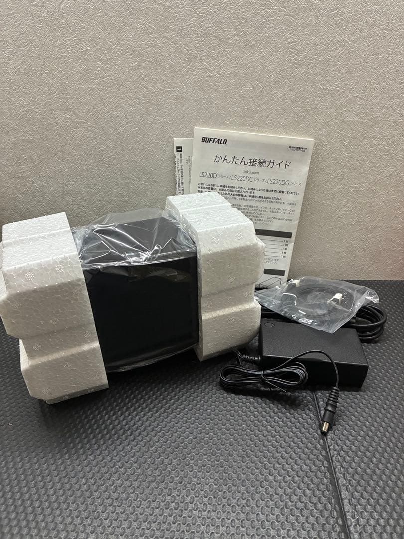 ★未使用保管品★BUFFALO ネットワーク4TB LS220D0402G