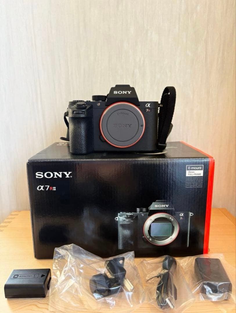 美品 SONY α7 RII 本体と付属品